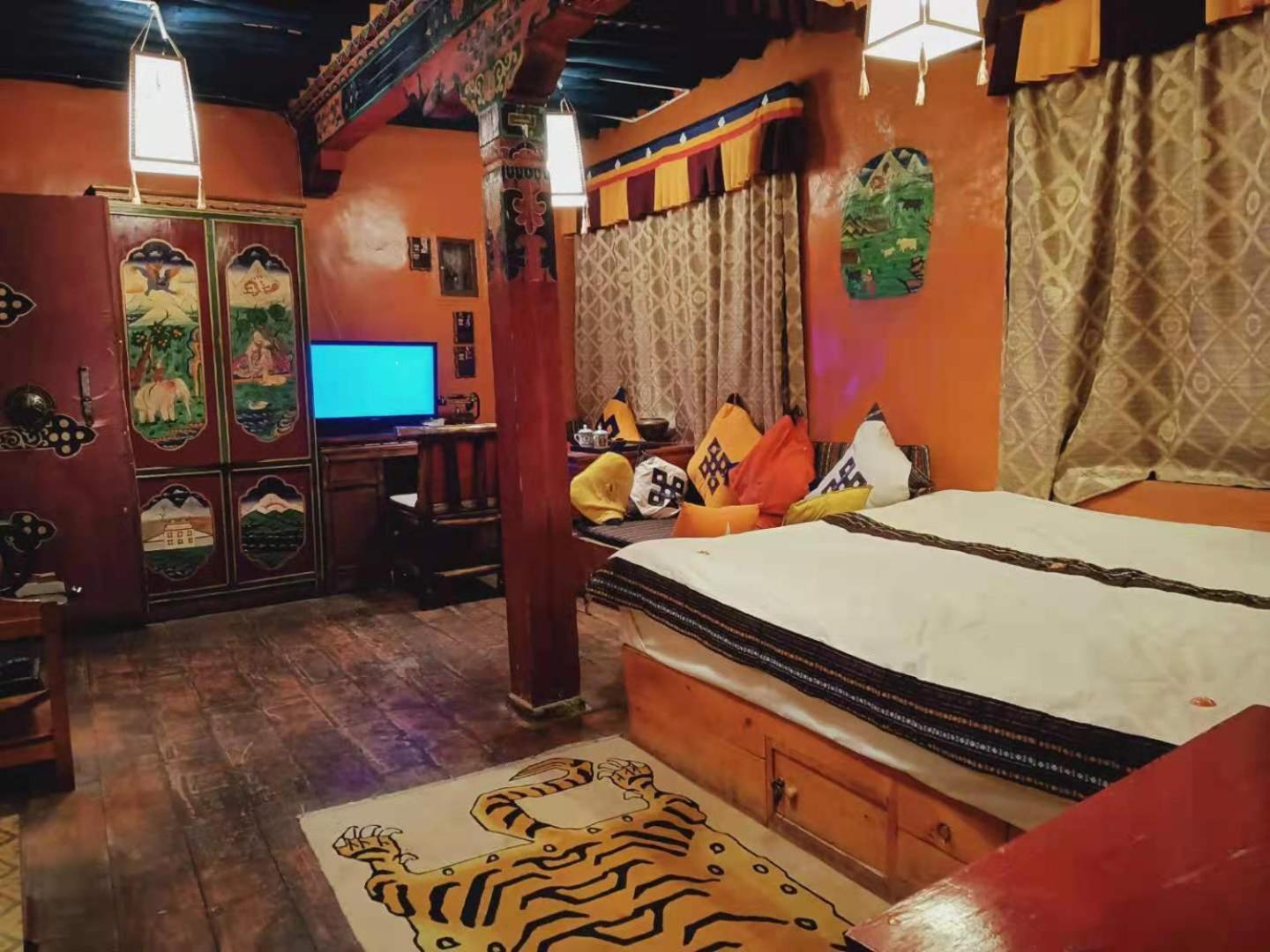Shambhala Palace Hotel Lhasa Exteriör bild