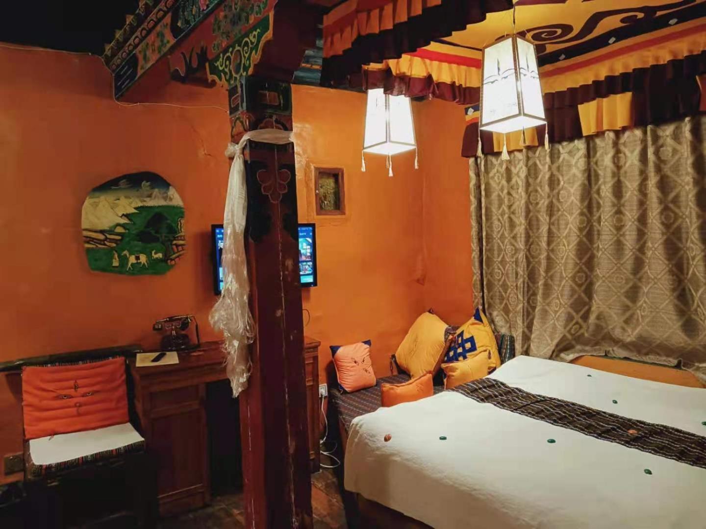 Shambhala Palace Hotel Lhasa Exteriör bild