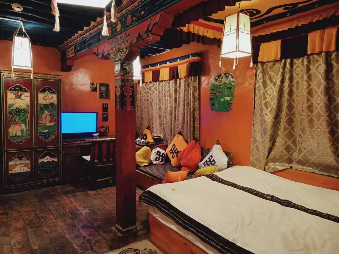 Shambhala Palace Hotel Lhasa Exteriör bild