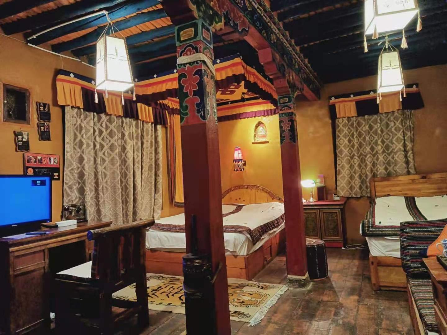 Shambhala Palace Hotel Lhasa Exteriör bild