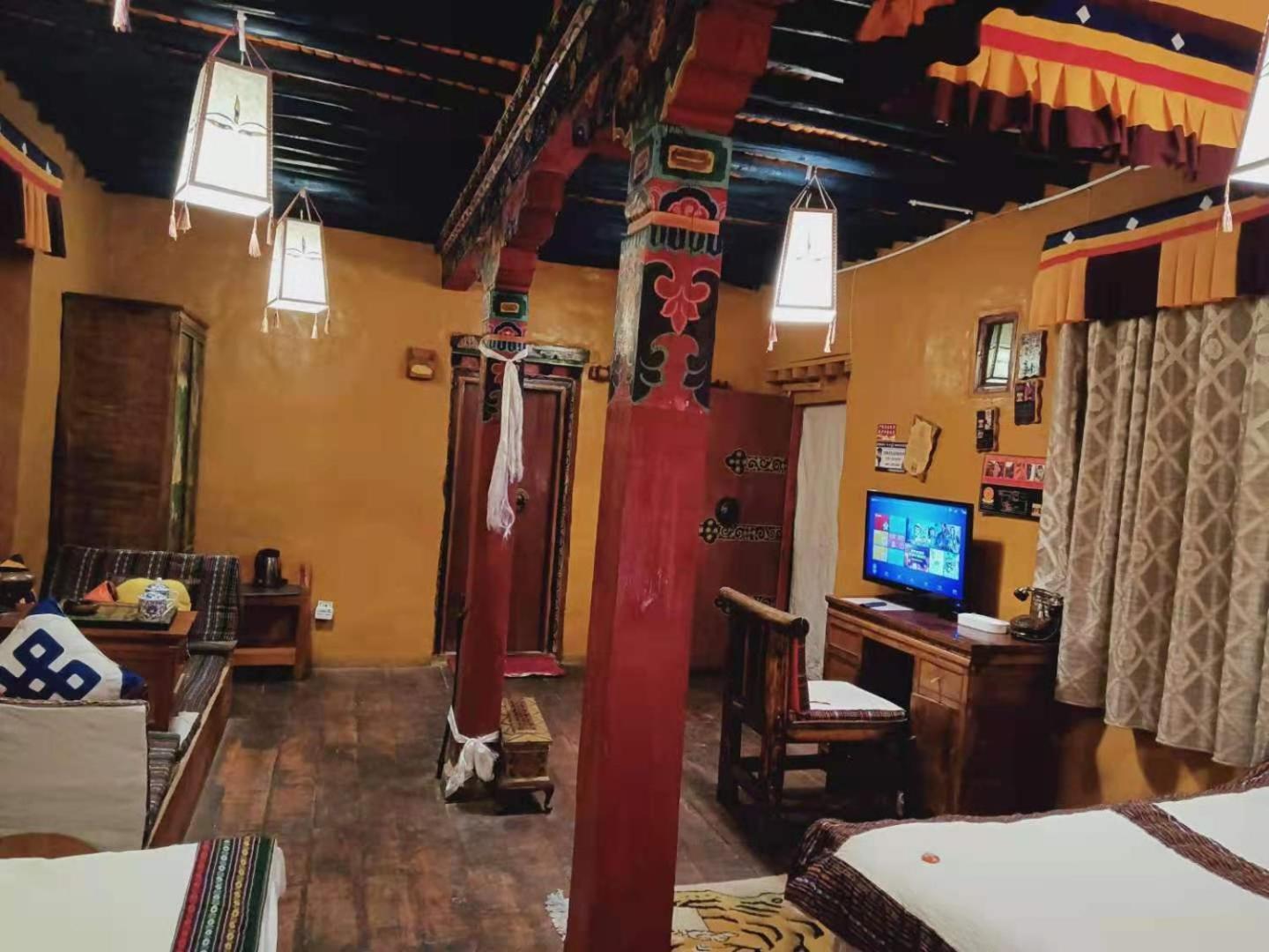 Shambhala Palace Hotel Lhasa Exteriör bild