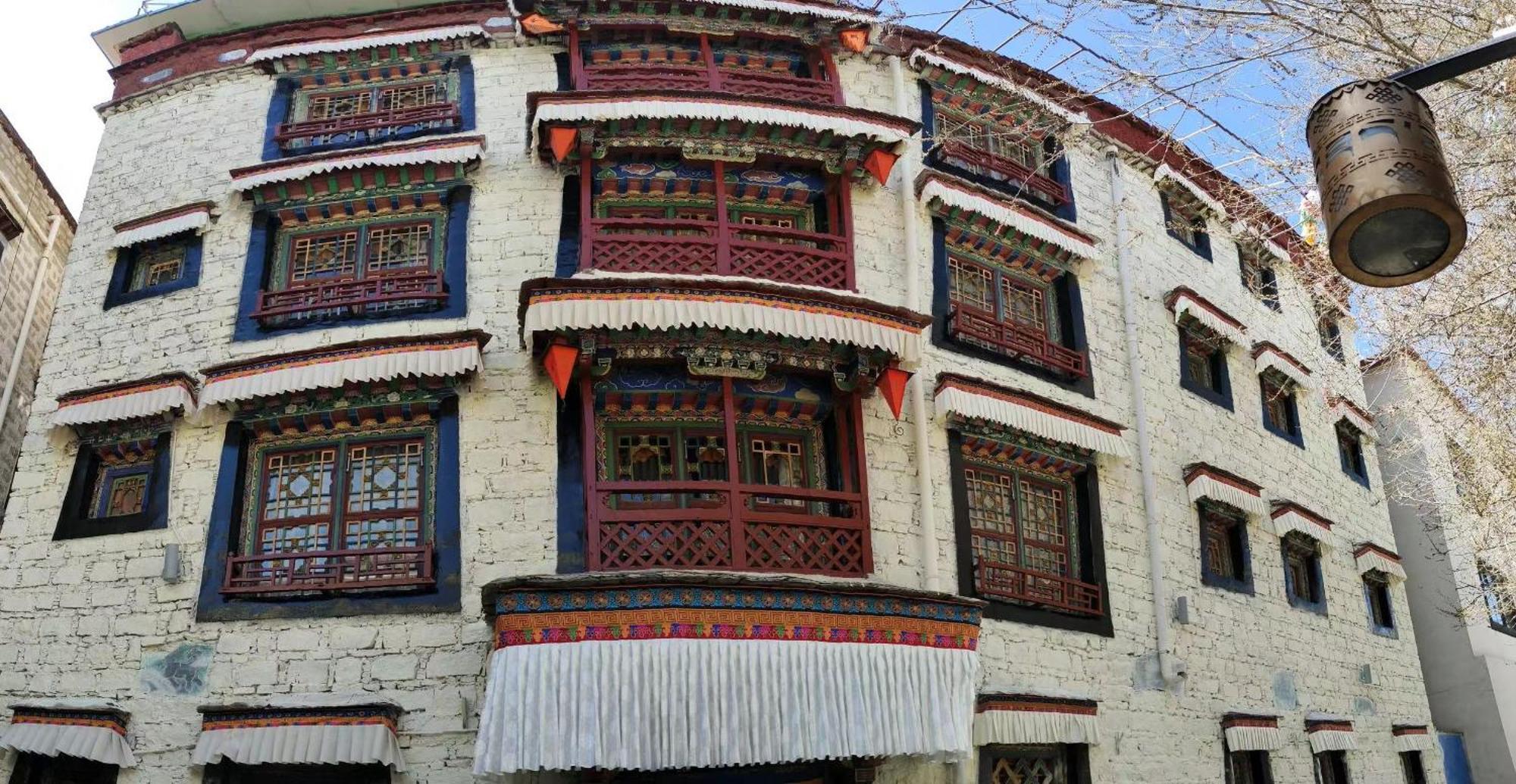 Shambhala Palace Hotel Lhasa Exteriör bild